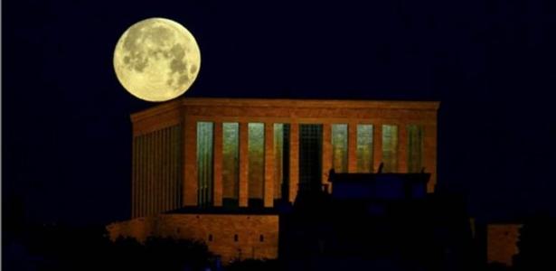 Qual é a fase da Lua hoje (9)? Veja calendário lunar de março de 2026