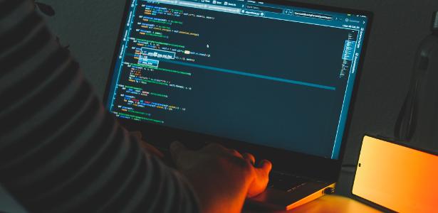 IA revive medo da demissão: como dev é afetado por tecnologia feita por ele